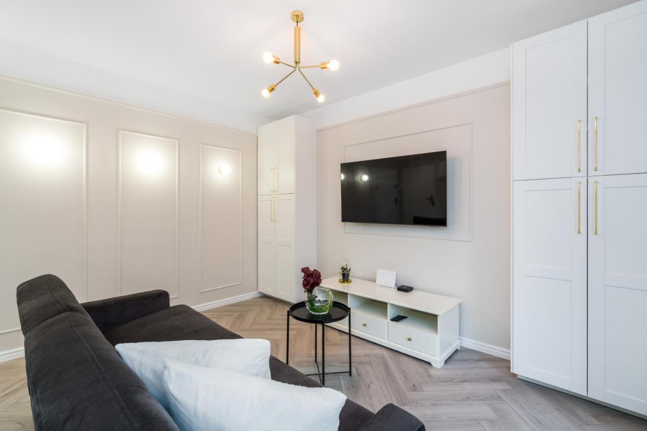 Modern Studio Apartments Poznan City Center By Noclegi Renters Exterior foto